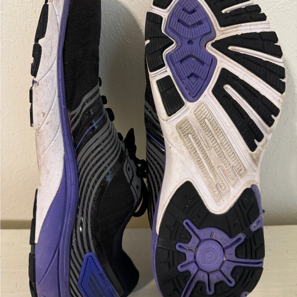 Brooks Pure Cadence Women’s Running Shoe size 11 - Picture 6 of 9